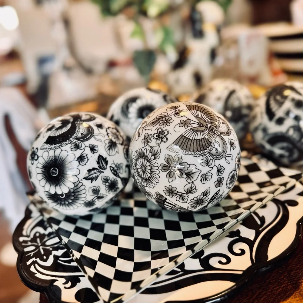Elegant Chinoiserie Porcelain Ceramic Ball Black & White Carpet Balls Home Decor - Picture 3 of 16
